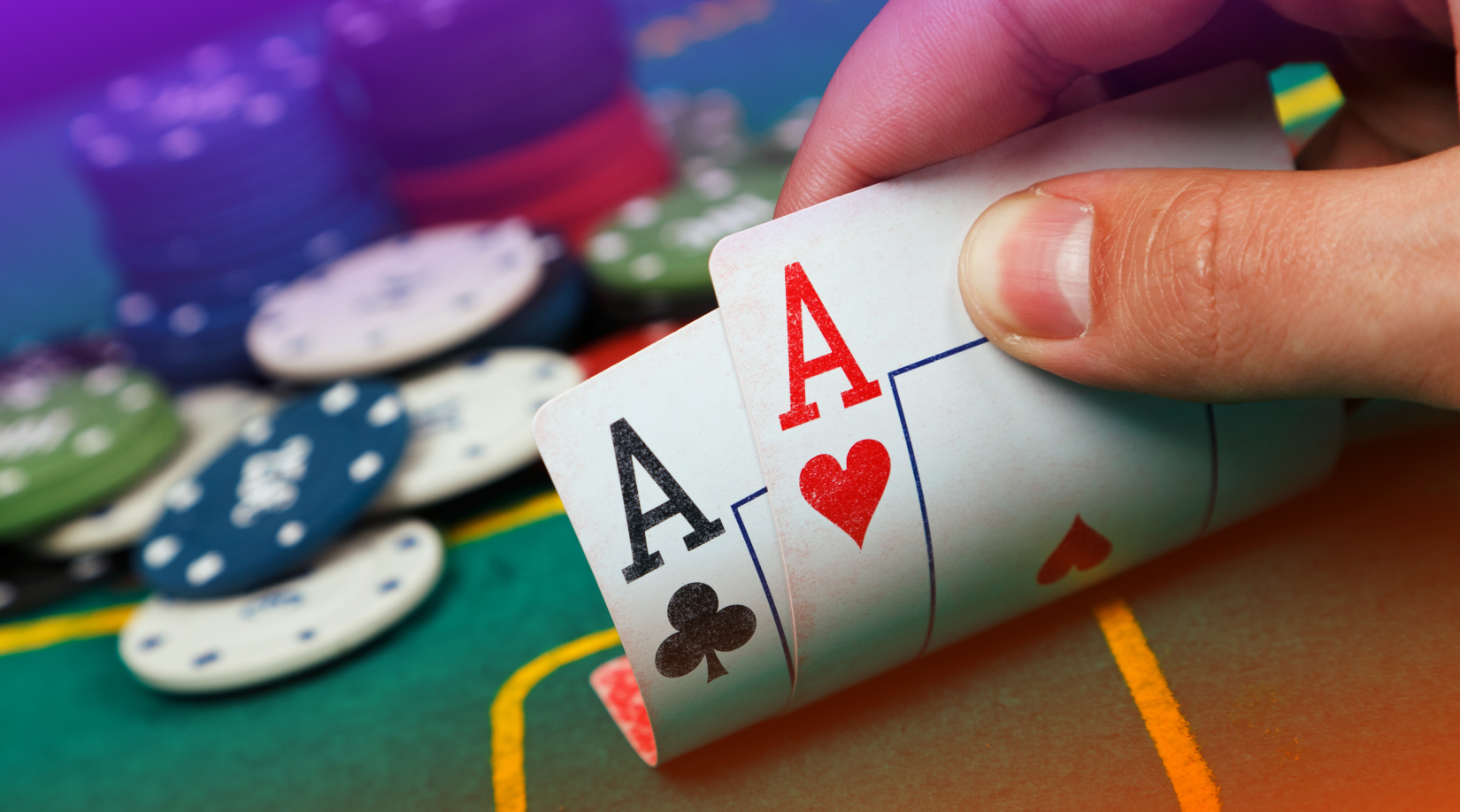 Baccarat vs blackjack: which game offers better odds?